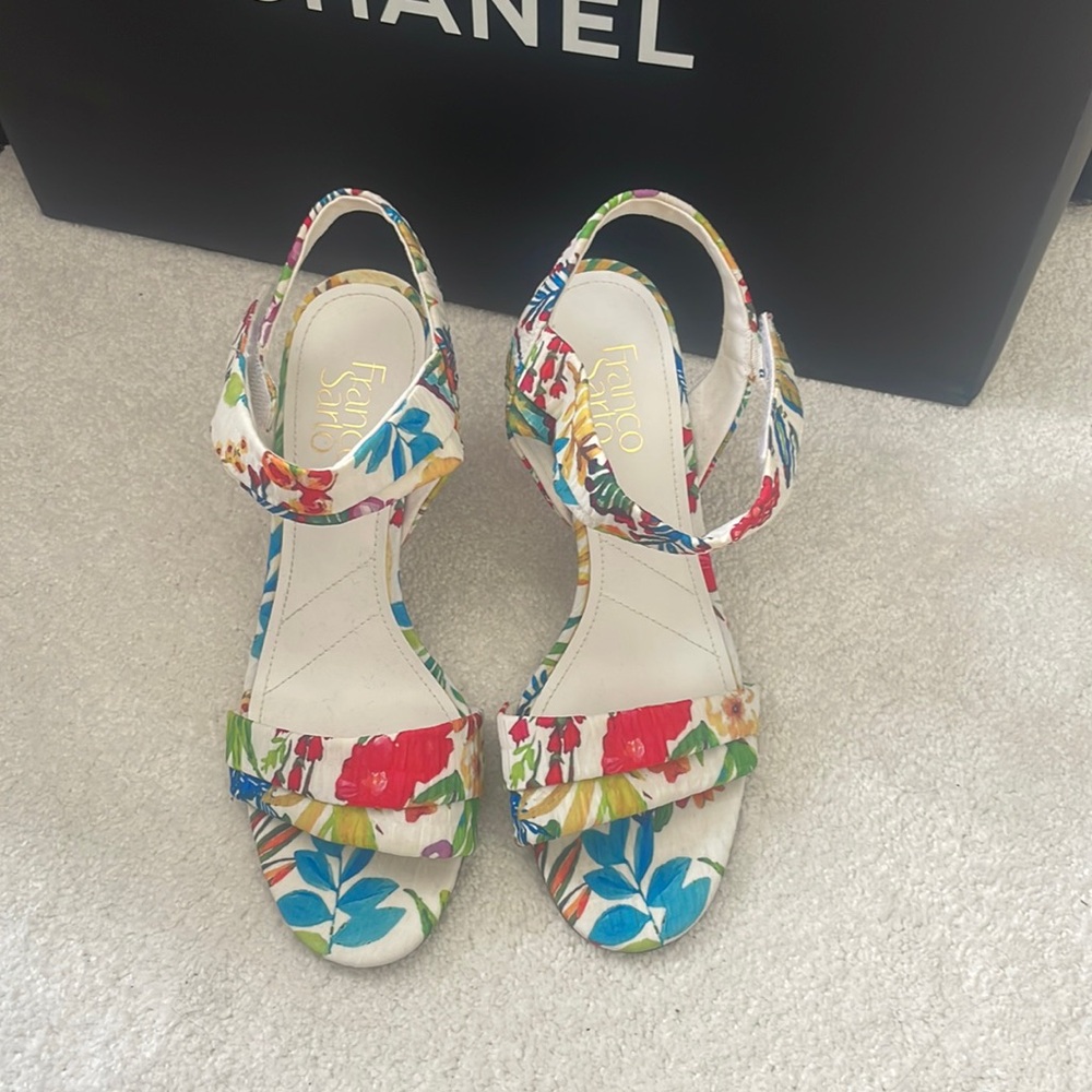 Franco sarto sandals-Franco Sarto Womens Osmina Floral Print Slip-On Ankle Strap